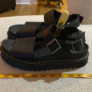 Dr. Martens Black Sandals Women’s 8 EUC